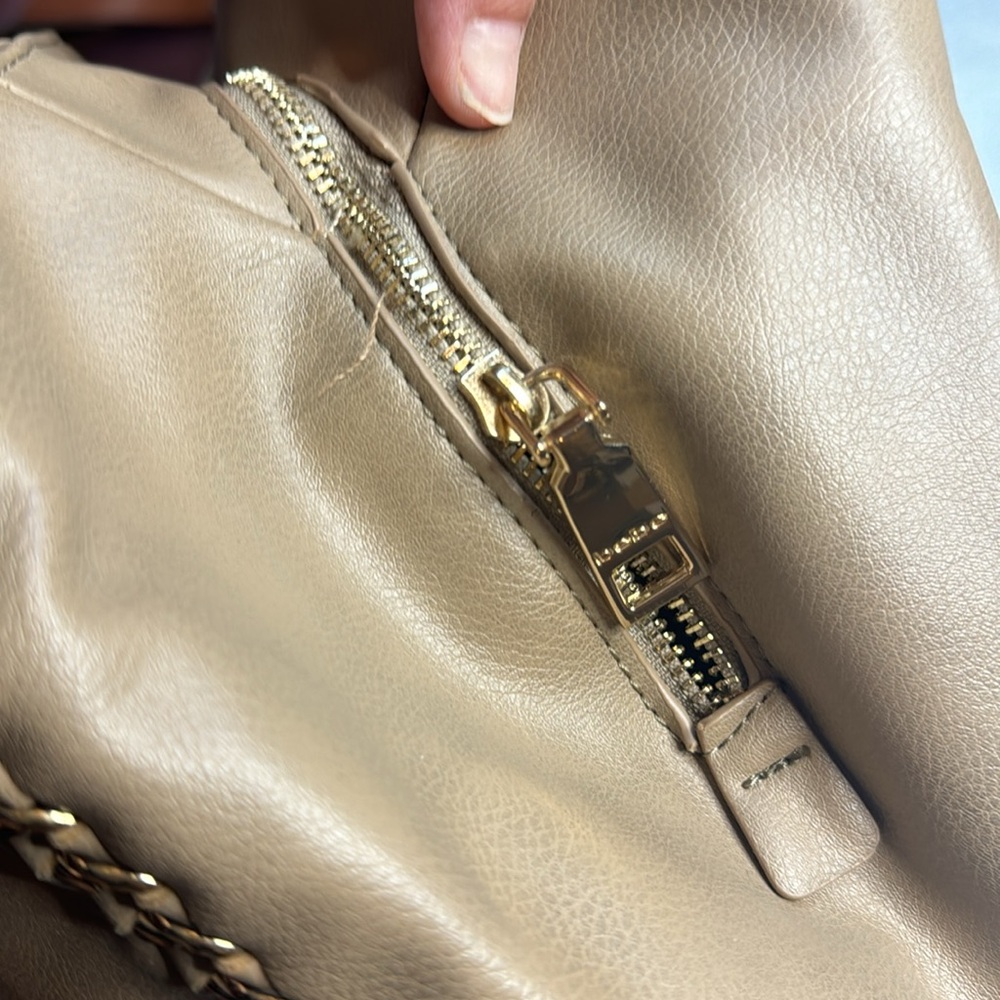 Bebe Los Angeles Gold Chain Satchel Should Bag - Picture 13 of 16